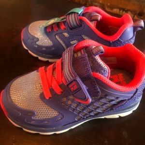 NWT Stride Rite toddler sneakers size 7W